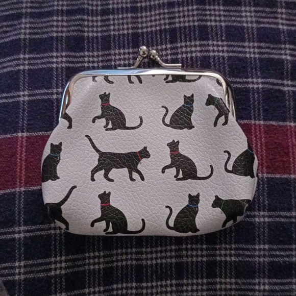 Coin pouch - Picture 1 of 5